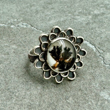 Load image into Gallery viewer, Dendrite Ring (Size 7) - Flower Power