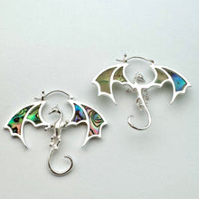 Load image into Gallery viewer, Abalone Dragons - M/Silver w/Abalone