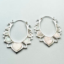 Load image into Gallery viewer, Maori Drops - M/Silver w/Mother of Pearl