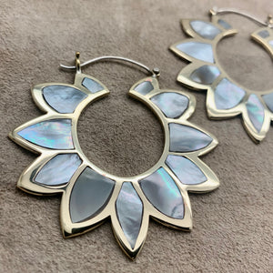 Sunflower Hoops - L/Brass w/Shell