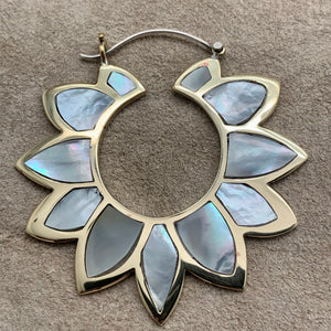 Sunflower Hoops - L/Brass w/Shell