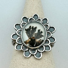 Load image into Gallery viewer, Dendrite Ring (Size 7) - Flower Power