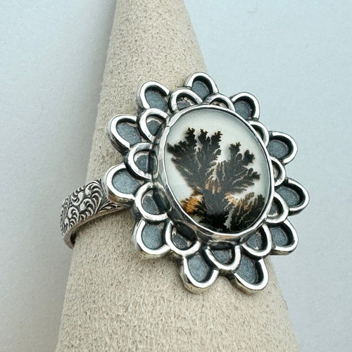 Dendrite Ring (Size 7) - Flower Power