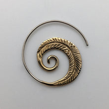 Load image into Gallery viewer, Leo Spirals - S/Brass