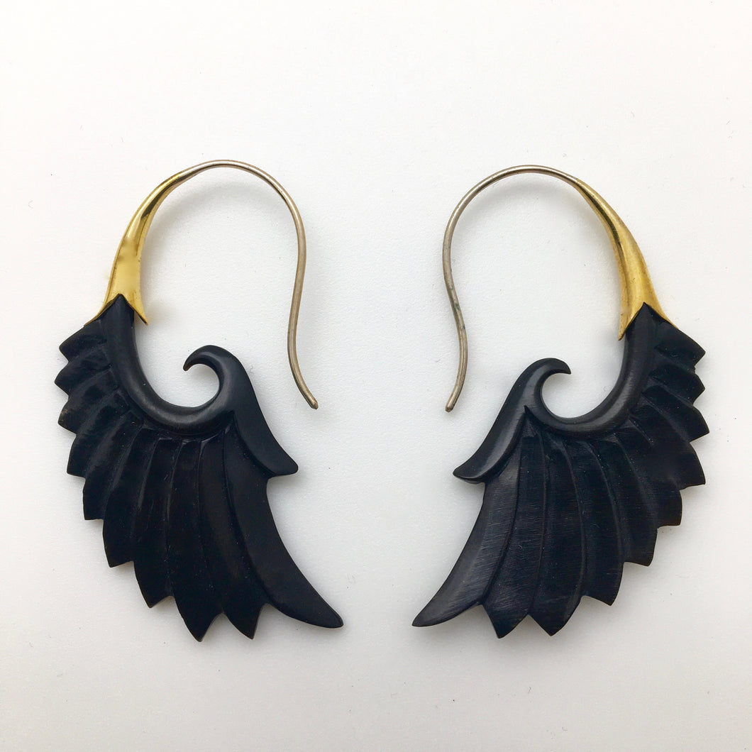 Kalla Wings - L/Horn